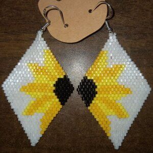 🌻 Sunflower Radiance – Bold & Bright 🌻